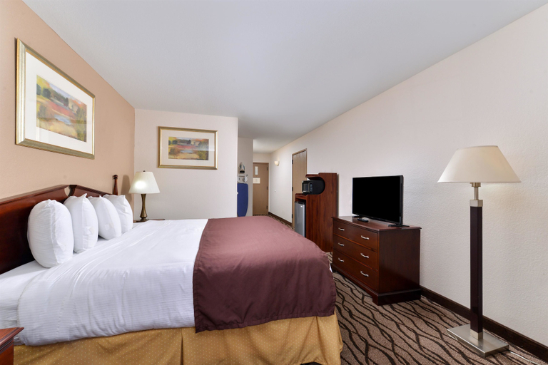 Bedroom 3, Country Hearth Inn & Suites Toccoa, Stephens