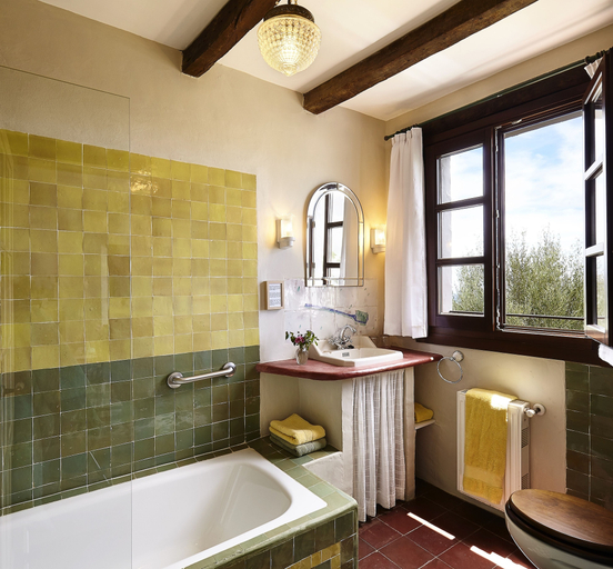Bathroom 5, Hotel La Fructuosa, Málaga