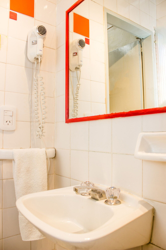 Bathroom 4, Play Hostel Arcos, Distrito Federal