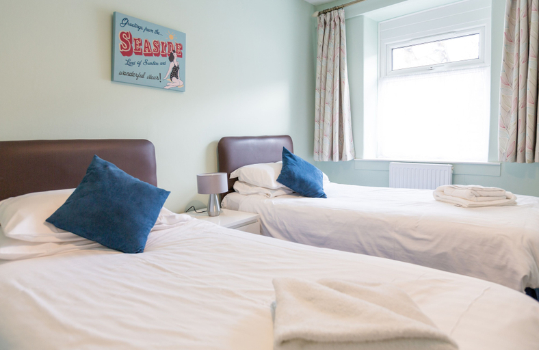 Bedroom 2, Min Y Mor Hotel, Gwynedd
