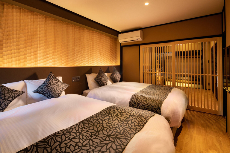 Bedroom 2, Tsumugi Hachijominamotocho, Kyoto