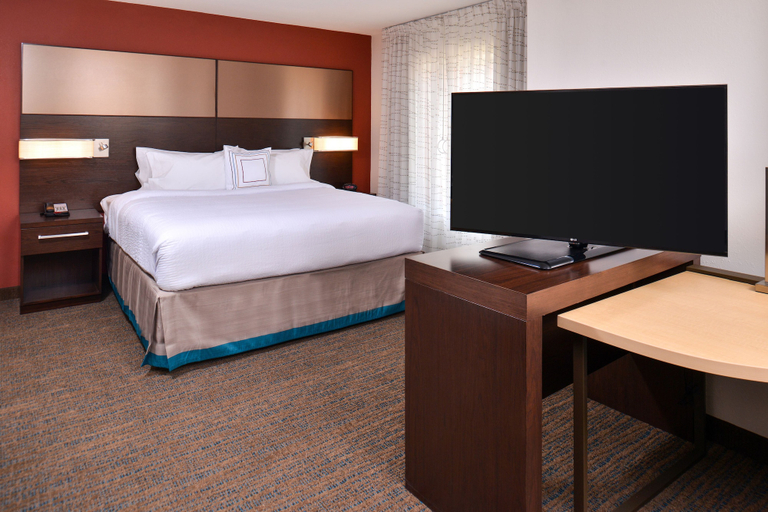Bedroom 4, Residence Inn Cedar Rapids South, Linn