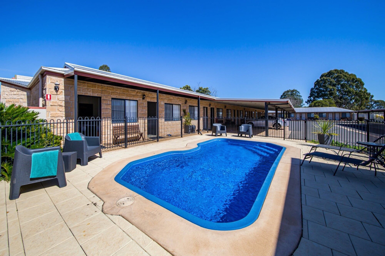 Sport & Beauty 2, Ascot Lodge Motor Inn Kingaroy, Kingaroy