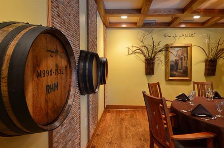 Food & Drinks 5, Chetola Resort, Watauga