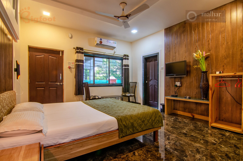 Bedroom 3, Malhar Villa, Raigarh