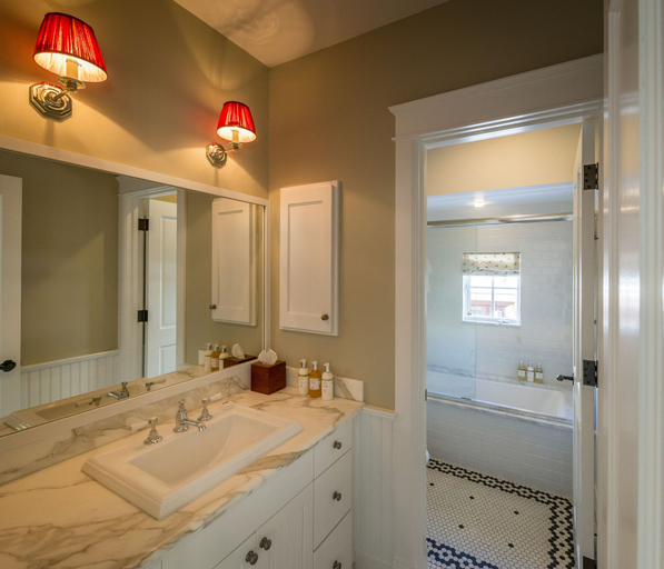 Bathroom 4, Dunton Town House, San Miguel