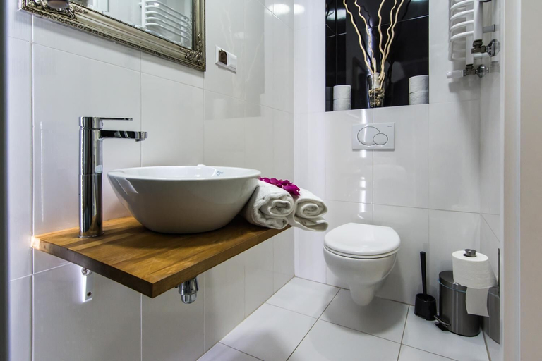 Bathroom 5, Apartamenty hoteLOVE na Skale, Jelenia Góra