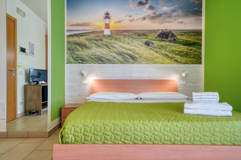Bedroom 3, The Lighthouse Rooms, Verona