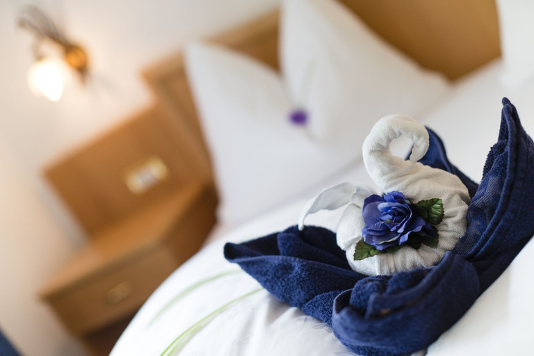 Bedroom 3, Hotel Bergkristall, Bolzano