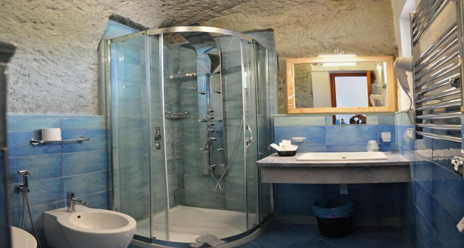 Bathroom 5, Hotel Villa Cimmentorosso, Napoli