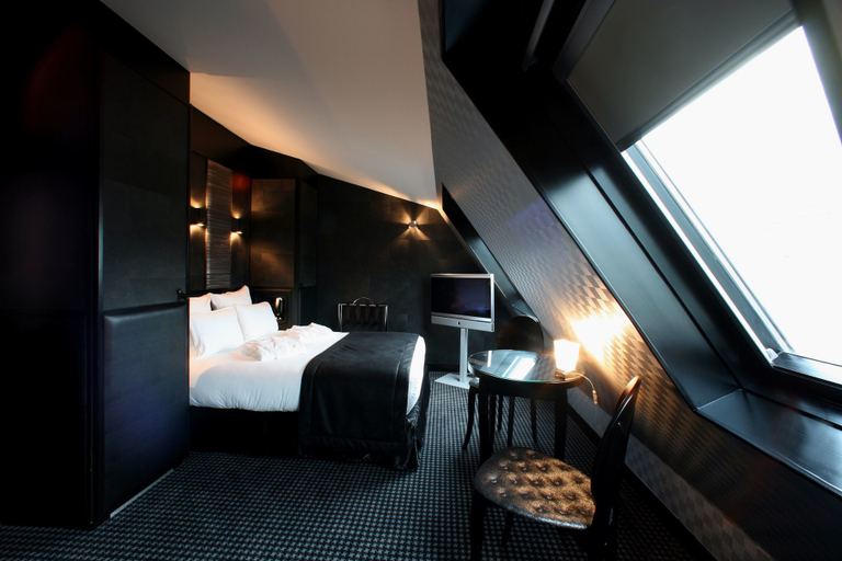 Bedroom 2, L'Adresse, Paris