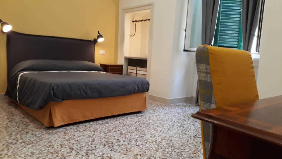 Bedroom 3, MammaDada Guest House, Bari