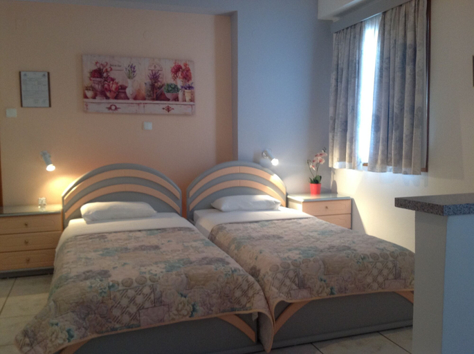 Bedroom 3, Travlos Studios, Ionian Islands