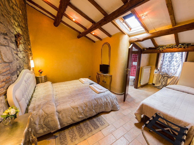 Bedroom 5, Medieval House, Viterbo