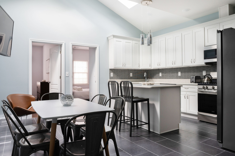 Others 4, Giles Ave 6 Bedroom Gem, Jersey City