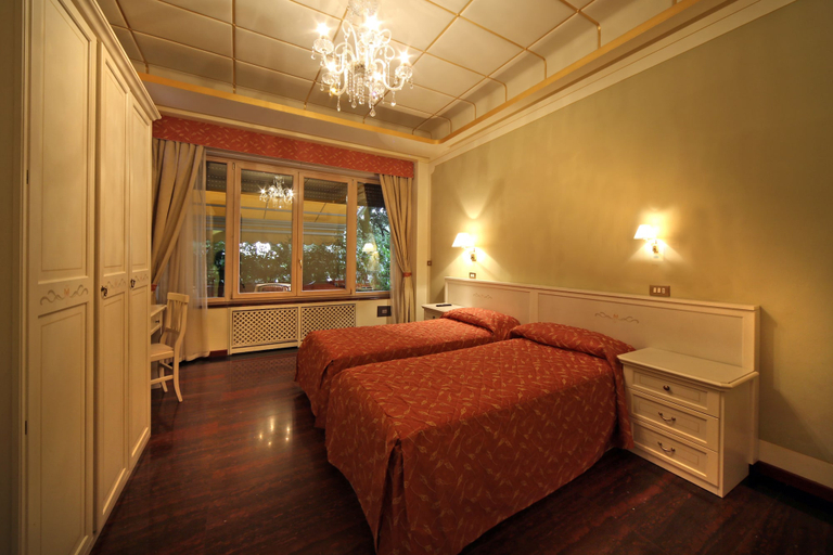 Bedroom 2, Bed and Breakfast La Terrazza, Brescia