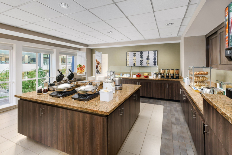 Food & Drinks 4, Residence Inn by Marriott Atlanta Downtown, Atlanta
