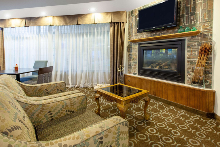 Others 5, Days Inn by Wyndham Petoskey, Emmet