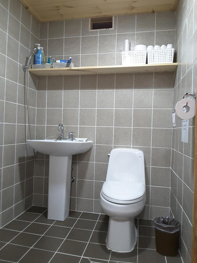 Bathroom 4, Yettle Hanok Stay, Gyeongju
