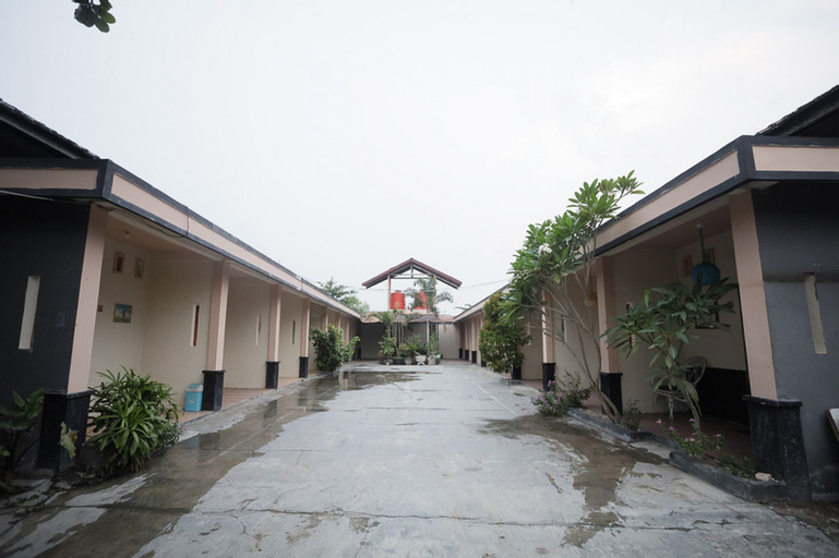 Exterior & Views 2, RedDoorz near Bundaran Garuda 2, Palangkaraya