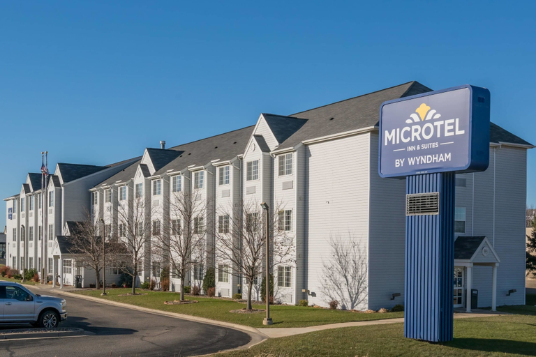 Exterior & Views 2, Microtel Inn & Suites by Wyndham Rochester North Mayo Clinic, Olmsted