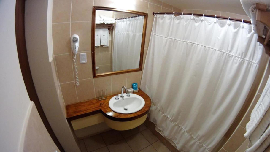 Bathroom 4, Rosa de Los Vientos, Ushuaia