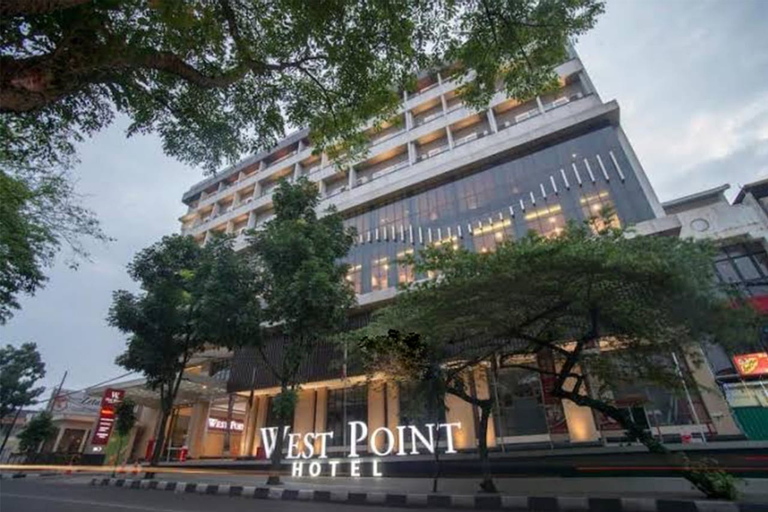 West Point Hotel Bandung, Bandung