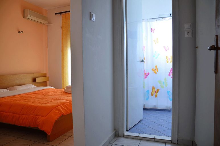 Bedroom 3, Saron Hotel, Attica