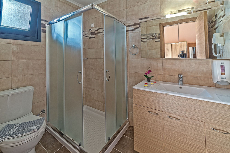 Bathroom 5, Blue Aegean Hotel & Suites, Crete