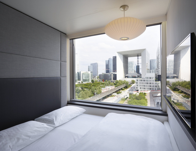 Bedroom 3, citizenM Paris la Défense, Hauts-de-Seine