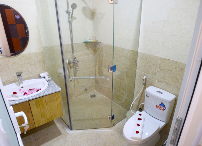 Bathroom 5, SandBeach Resort, Phan Thiết