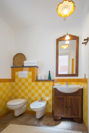 Bathroom 4, Hotel Barbagia, Nuoro