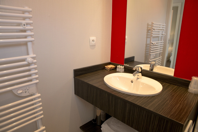 Bathroom 5, Résidence Les Rives de la Fecht, Haut-Rhin