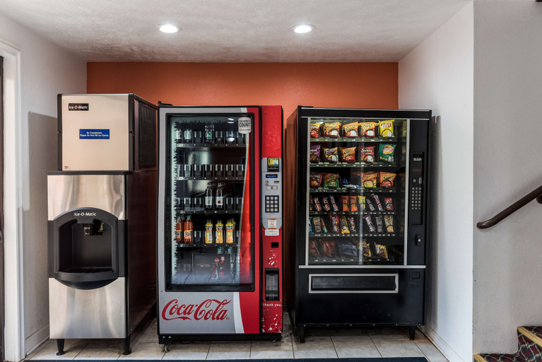 Food & Drinks 5, Super Stay Plus, Hamblen