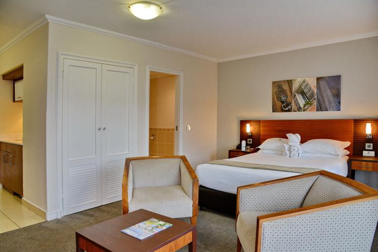 Bedroom 4, City Lodge Hotel Eastgate, City of Johannesburg