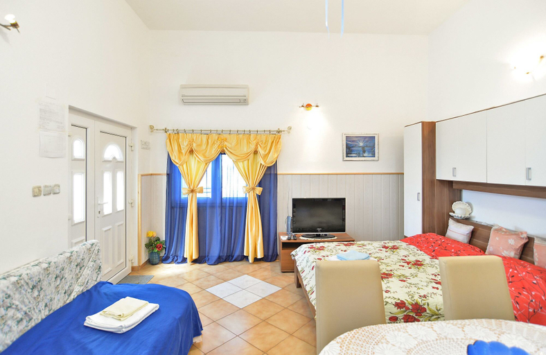 Bedroom 2, Apartment 1374, Pula
