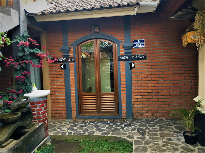 Exterior & Views 2, Meme Surung Homestay, Buleleng
