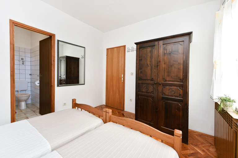 Bedroom 3, Adria Apartments, Zadar