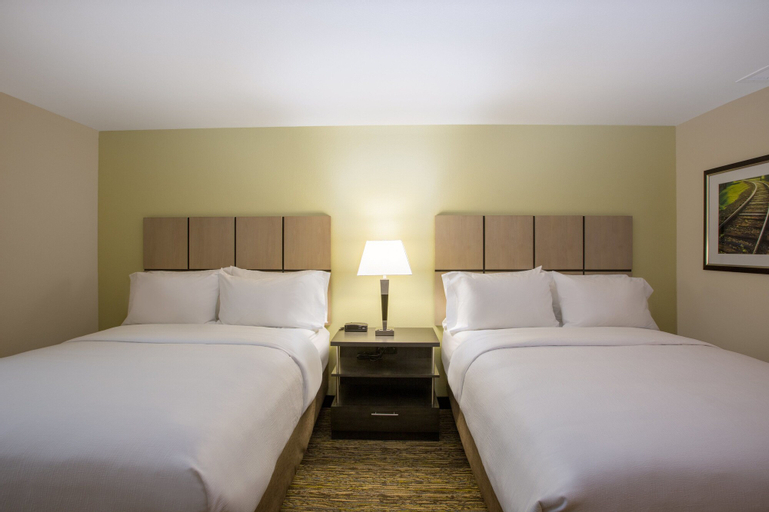 Bedroom 5, Candlewood Suites OMAHA - MILLARD AREA, Douglas