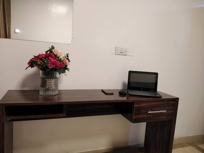 Others 4, Maziya Residence, Khartoum