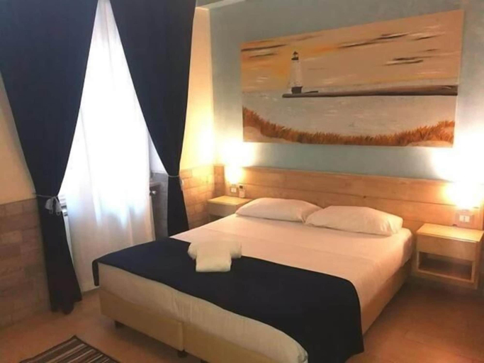 Bedroom 3, フィウミチーノ エアポート B&B デラックス, Rome