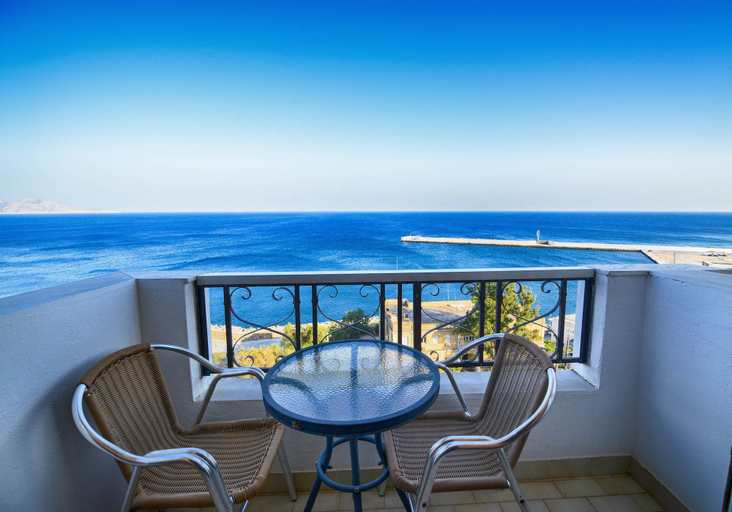 Others 4, Kastro Hotel, North Aegean