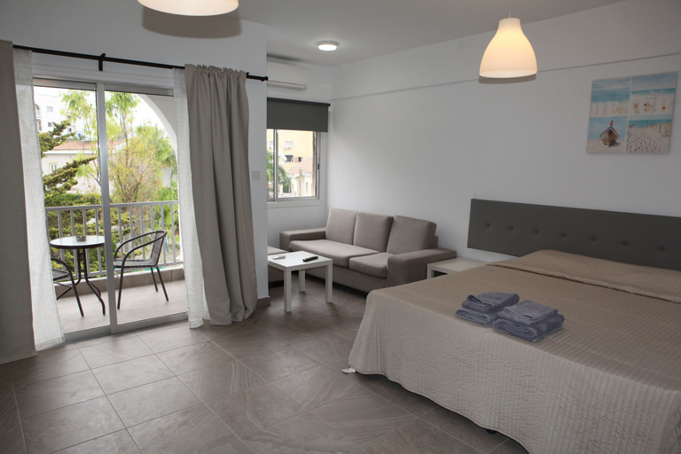 Bedroom 3, Polyxeni Hotel Apartments