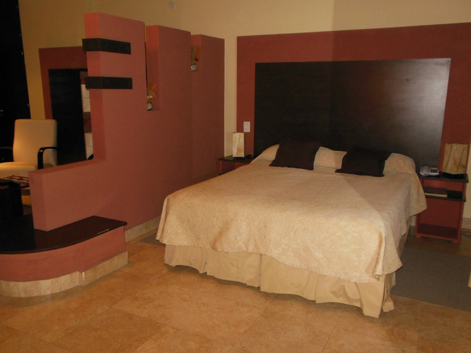 Bedroom 2, Hotel Boutique Aybal, Capital