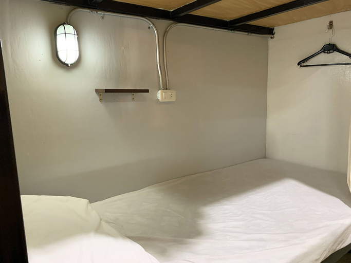 Bedroom 4, HappyNest Hostel Cebu, Cebu City