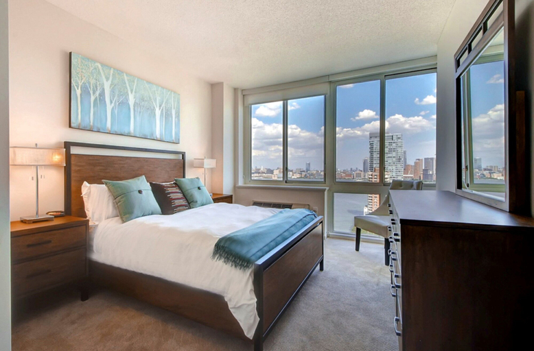 Bedroom 3, Global Luxury Suites at Newport, Jersey City