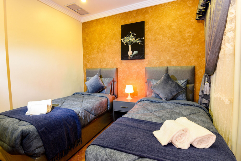 Bedroom 2, GrandInn Hotel Apartments