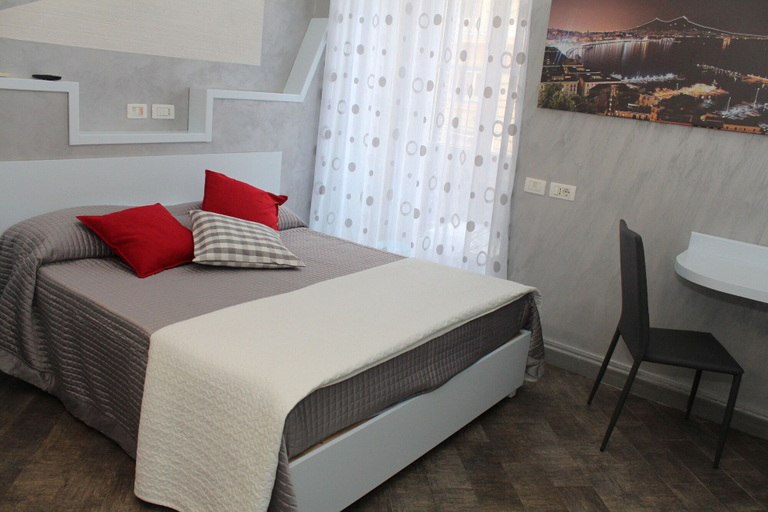 Bedroom 2, Residenza Nicola Amore, Napoli