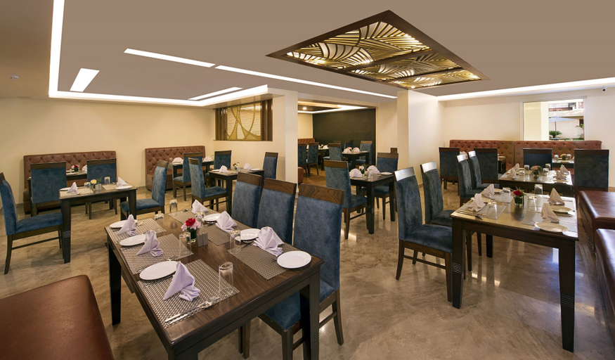 Food & Drinks 5, Clarks Inn Suites Katra, Reasi