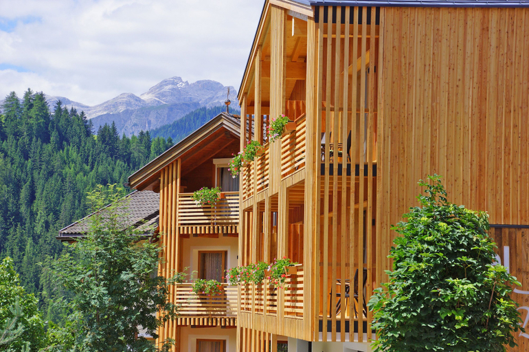 Exterior & Views 2, Hotel Chalet La Palsa, Bolzano
